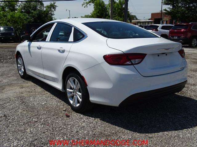 Chrysler 200 2017 photo 4